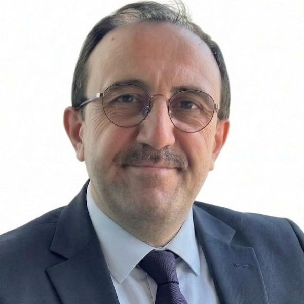 Kemal Bıçakcı Prof.