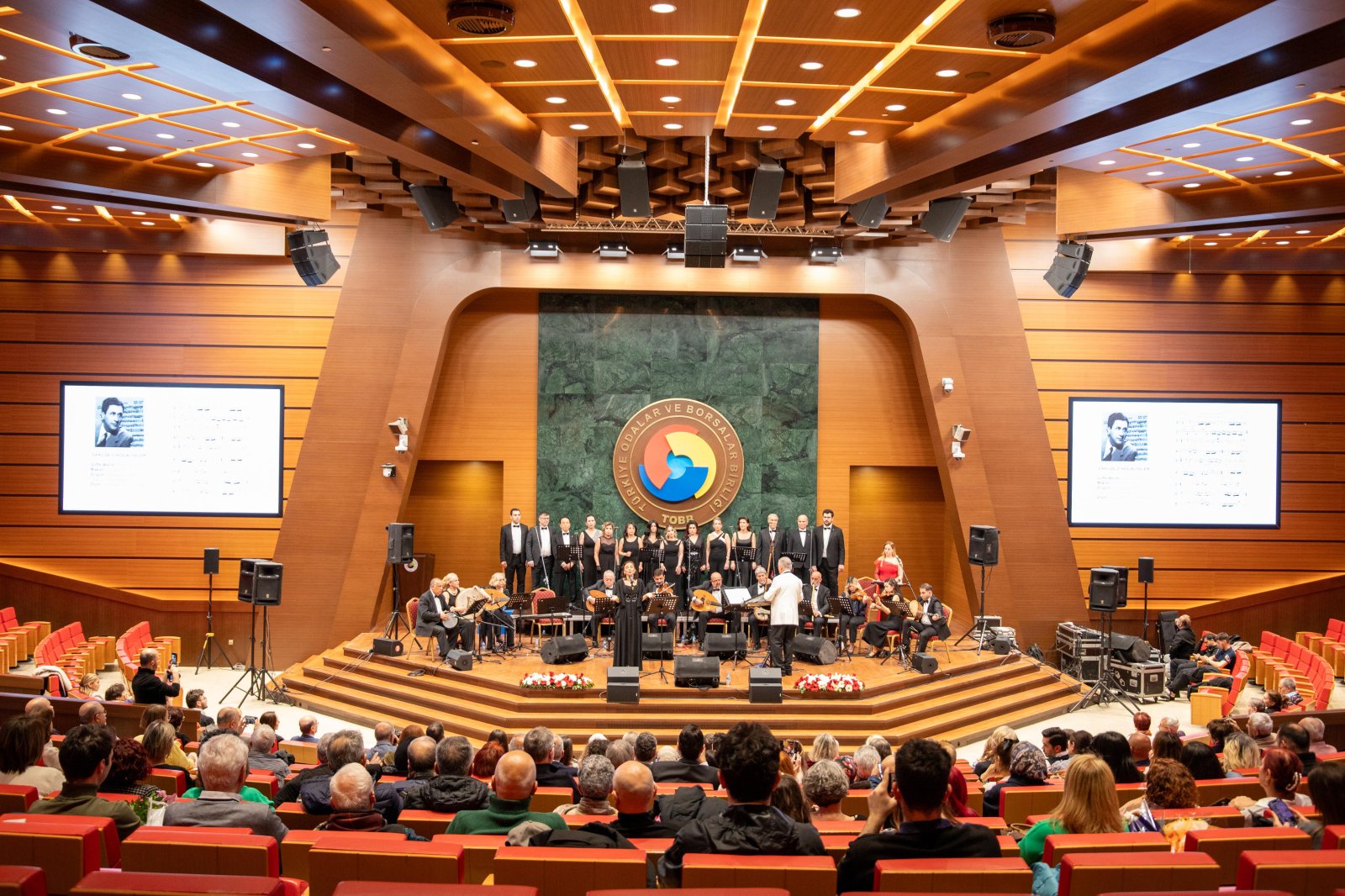 TOBB ETÜ Tıp Fakültesi Hastanesi 6. Geleneksel Türk Müziği Konseri 4 Mayıs 2026 Tarihinde TOBB İkiz Kuleler Konferans Salonunda Gerçekleştirildi.